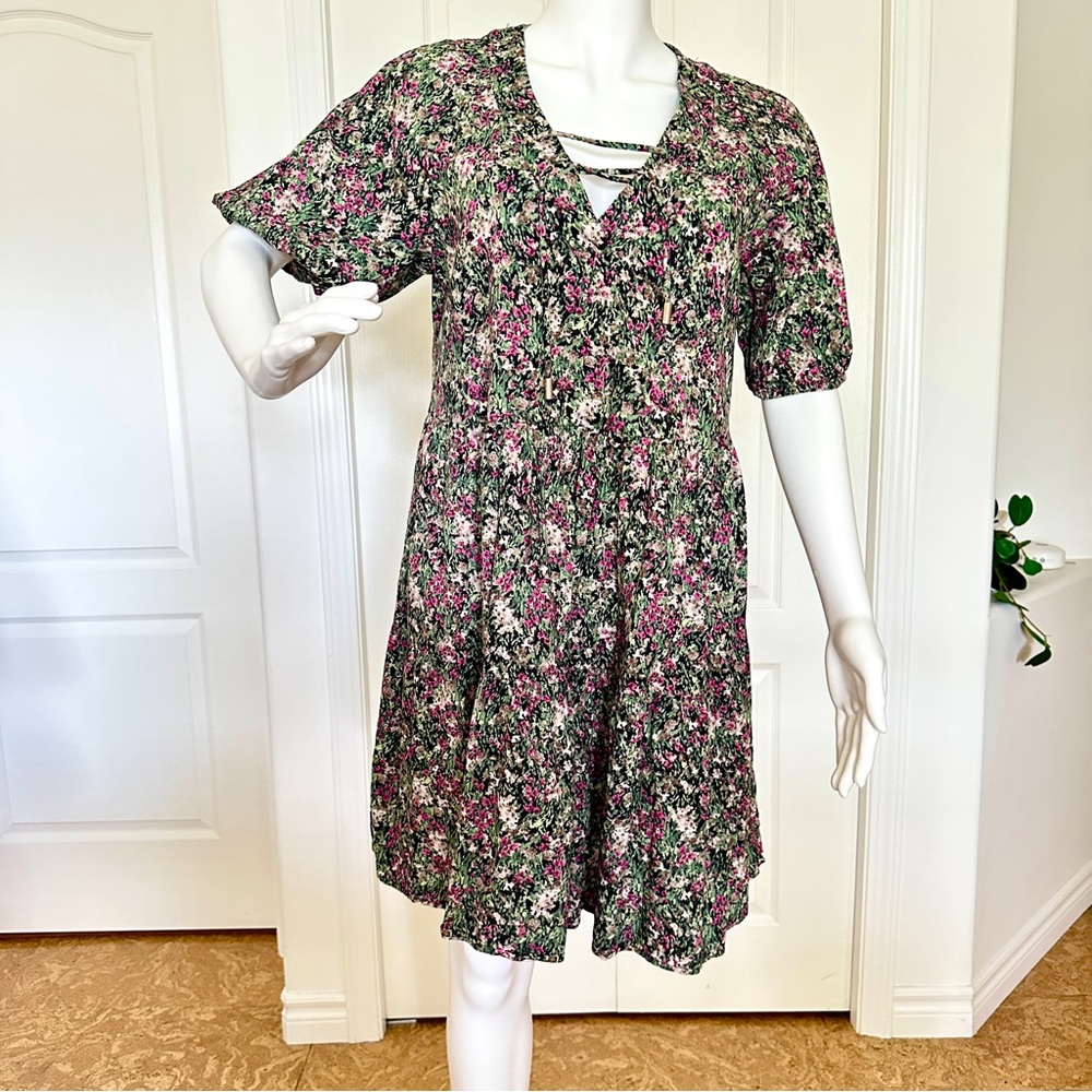 Puff Sleeve V-Neck Babydoll Dress (S/M)